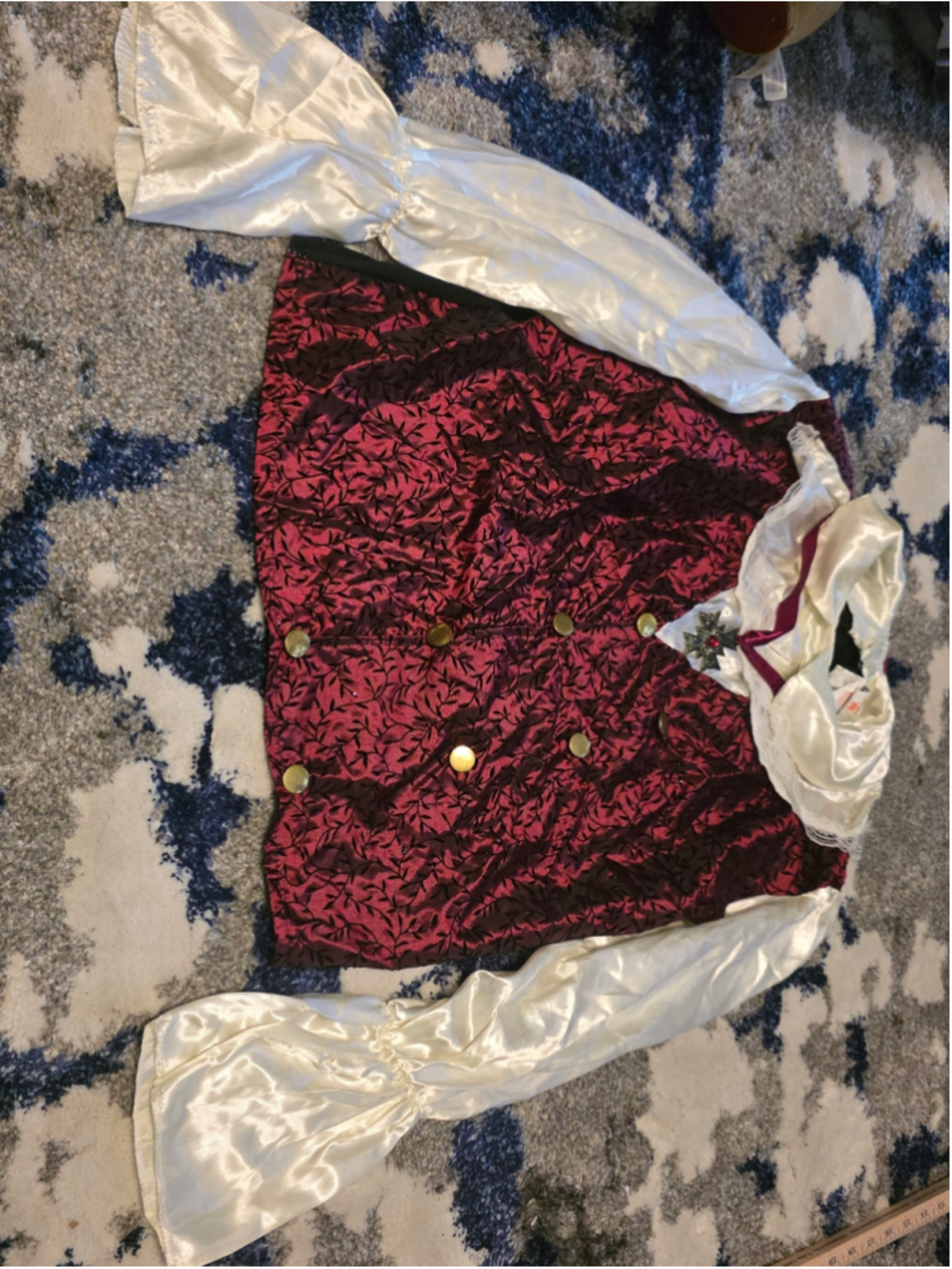 Mens Medium Rubie's Vampire Costume Red White